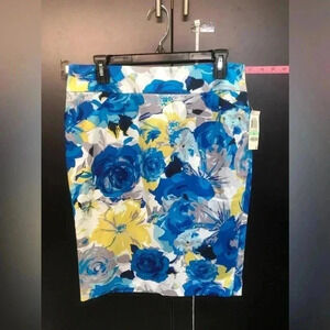 Charter Club Lightweight Cotton Pencil Skirt w/Pocket - Blue Floral - size 8